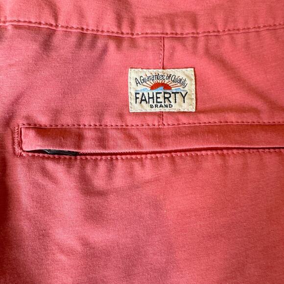 Faherty Men's All Day Shorts sz 30 color: sunrose cotton blend - Picture 9 of 9